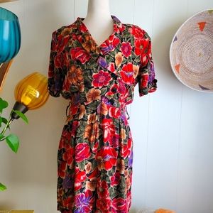 Vintage 90s Hawaiian floral Romper with pockets